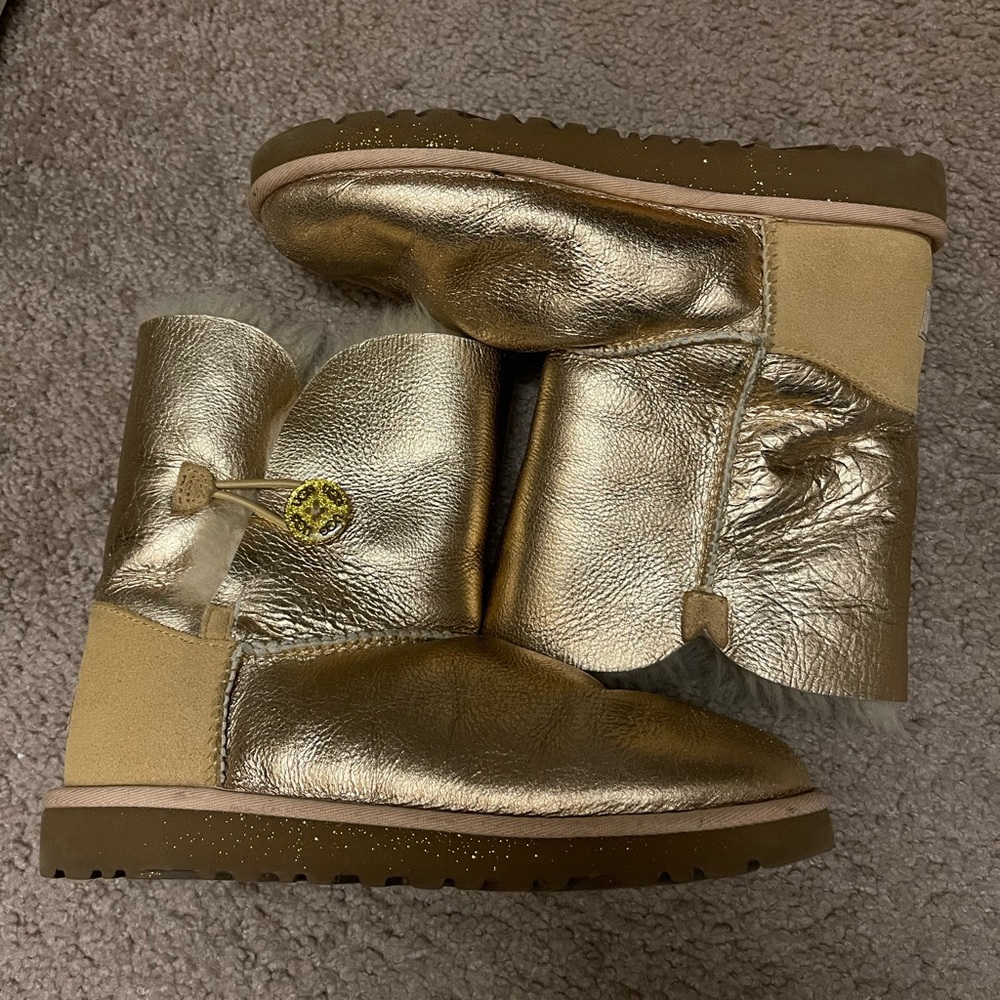 Uggs: Bailey Button II Boot- Gold